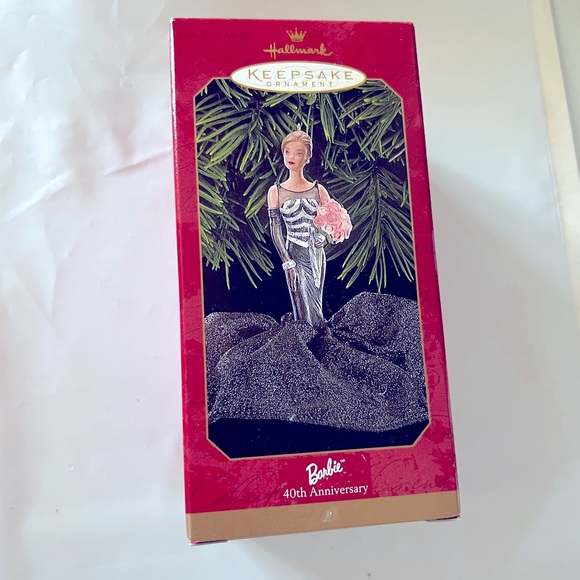 Hallmark Other - Vintage barbie ornament